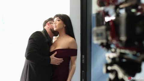 DIGITALPLAYGROUND - Exclusive Behind The Scenes Look Into What Makes A Sexy AI Robot, In Synthesis